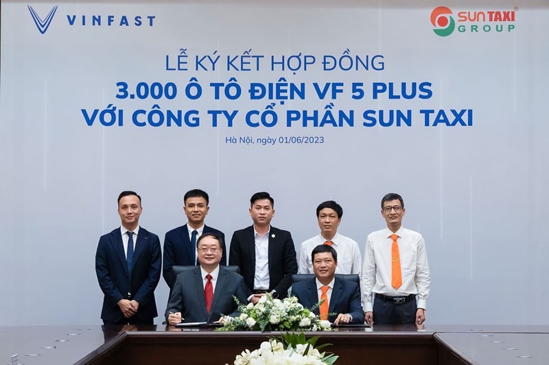 sun-taxi-dang-no-nan-va-thua-lo-vay-ma-van-bao-tay-mua-3000-xe-dien-vinfast-1-1686160976.jpeg