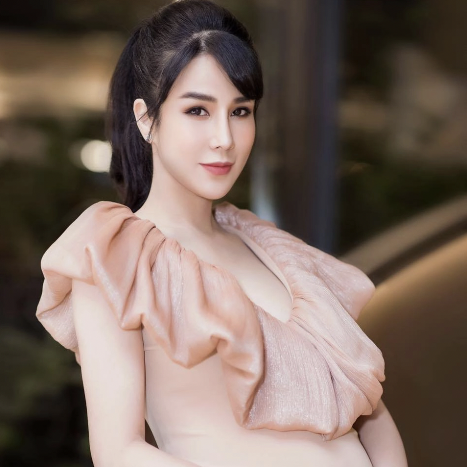 diep-lam-anh-ba-chu-chuoi-tra-sua-the-alley-da-lam-giau-tu-thuong-hieu-nay-ra-sao-1680968893.png