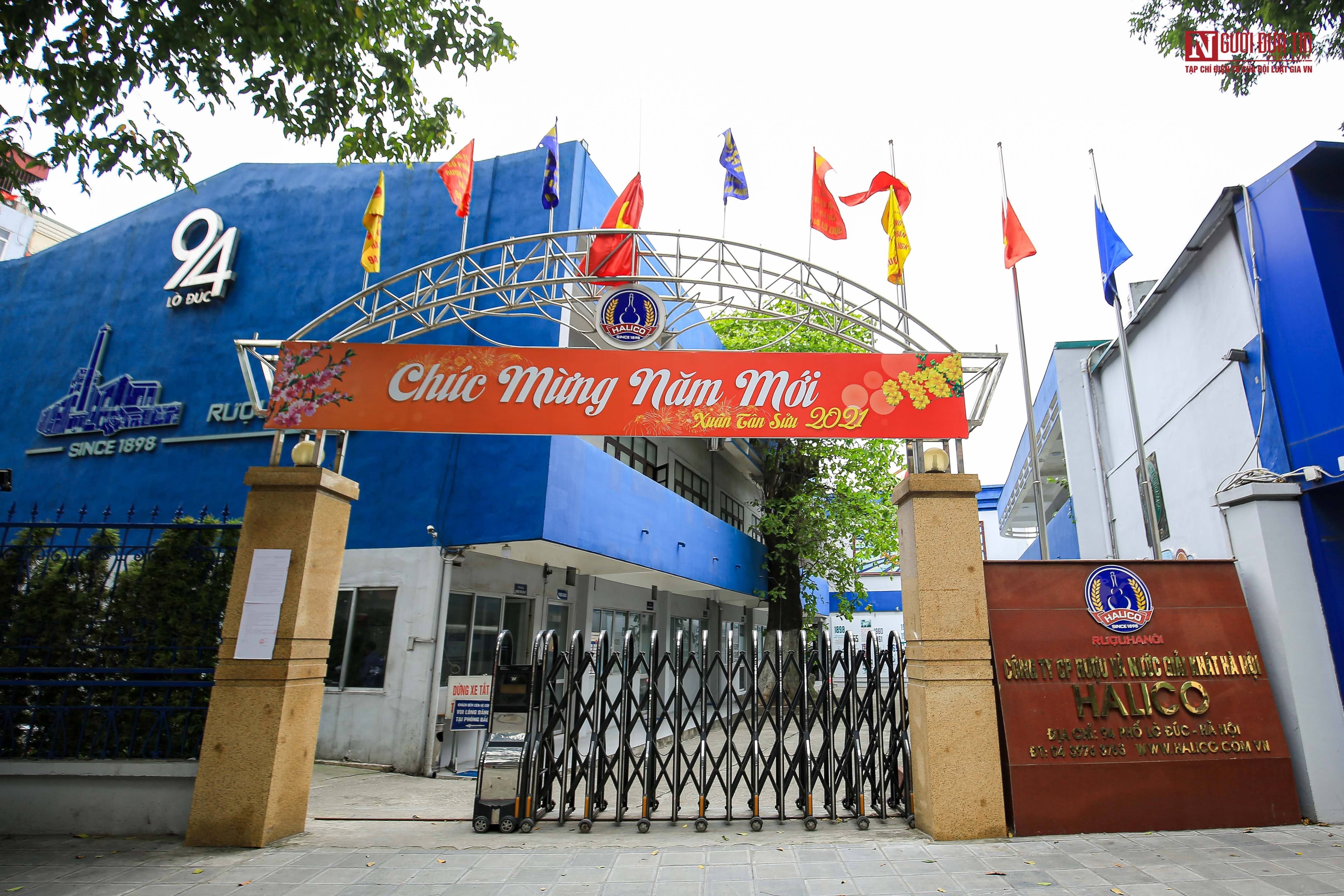8-nam-lien-tuc-thua-lo-trien-mien-nguyen-nhan-nao-da-bam-mai-vao-ong-chu-ruou-vodka-ha-noi-1681822446.jpeg