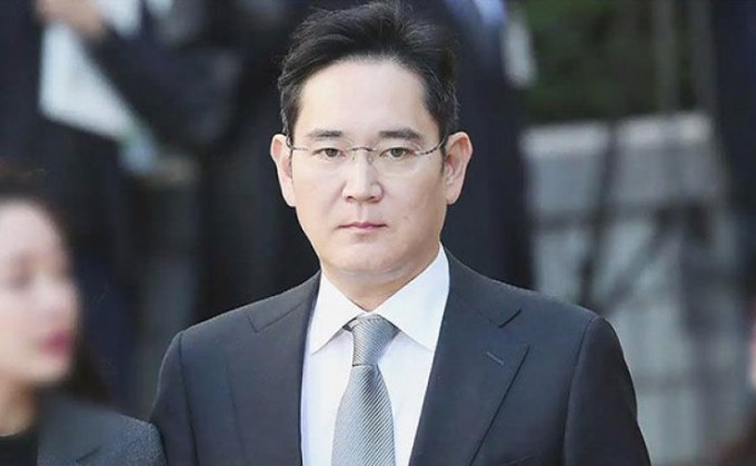 muc-dich-nao-dang-sau-chuyen-di-quan-trong-cua-chu-tich-samsung-gap-go-cac-nha-lanh-dao-noi-bat-nhat-cua-nganh-cong-nghe-apple-google-microsoft-amazon-1682335927.jpeg
