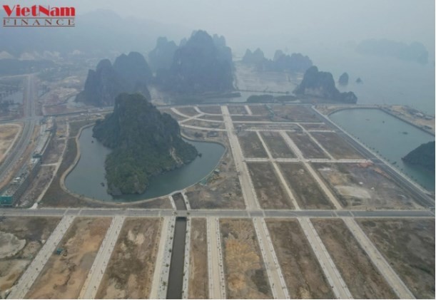 ao-tien-van-don-1660643314.jpg