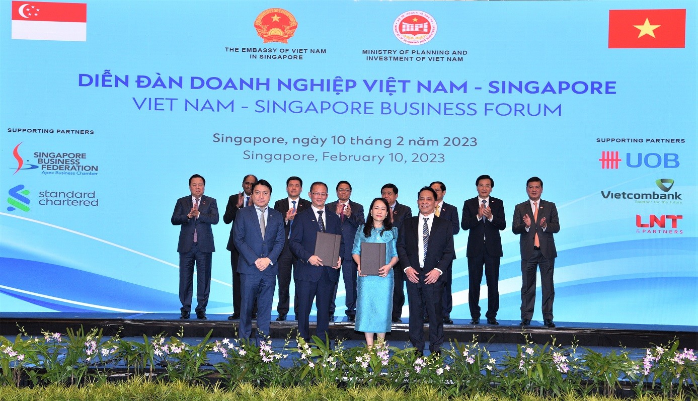 mou-signing-between-keppel-land-and-khang-dien-1676092533.JPG