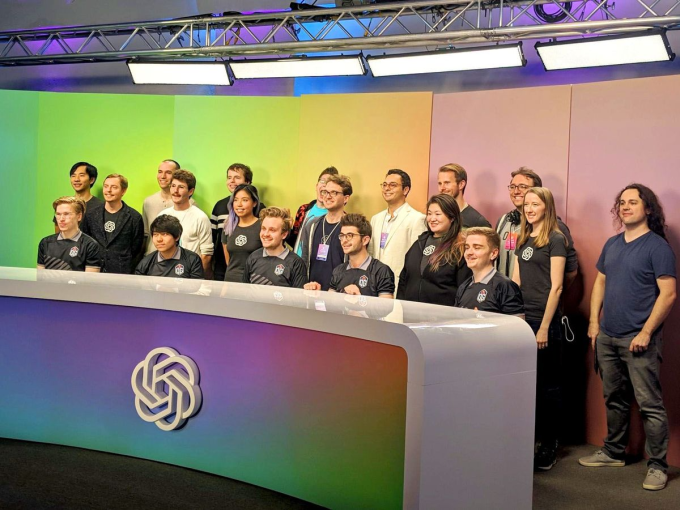 openai-five-final-team-1555371-2420-2704-1700492046-1700623375.png