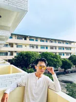 user-avatar