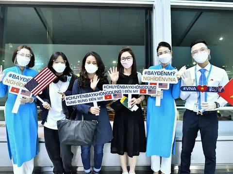 Vietnam Airlines thực hiện chuyến bay thẳng thường lệ đầu tiên đến Mỹ