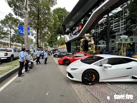 Góc nhìn phong thủy về showroom K-Super của Phan Công Khanh