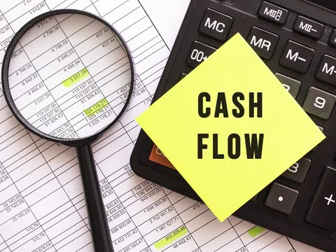 DÂN KẾ TOÁN phân tích dòng tiền trong báo cáo cáo lưu chuyển tiền tệ để hiểu sức khỏe của doanh nghiệp như thế nào?