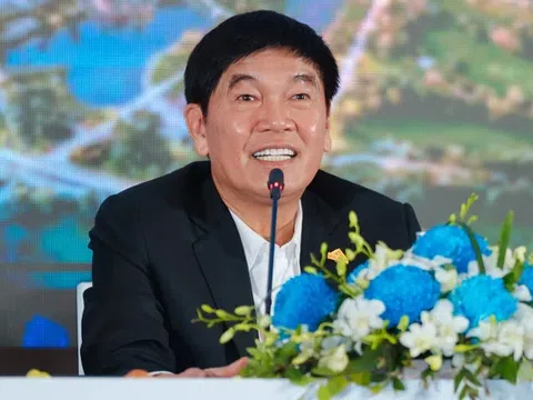 Hòa Phát của tỷ phú Trần Đình Long rót gần 8.000 tỷ đồng vào một doanh nghiệp của đại gia khoa 'Khàn'