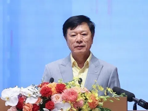 Tại sao Chủ tịch Địa ốc Hoàng Quân bán sạch vốn ở công ty con?