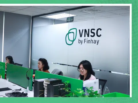 UBCKNN “tuýt còi” hàng loạt vi phạm tại CSI và Chứng khoán Vina, phạt nặng hàng trăm triệu đồng