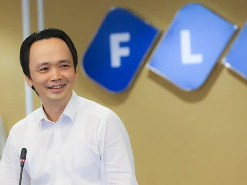 💥Sau khi ông Trịnh Văn Quyết "tái xuất" FLC tuyển 800 sales: lên quân rầm rộ, chuẩn bị “ra hàng” thật hay chỉ test sóng?