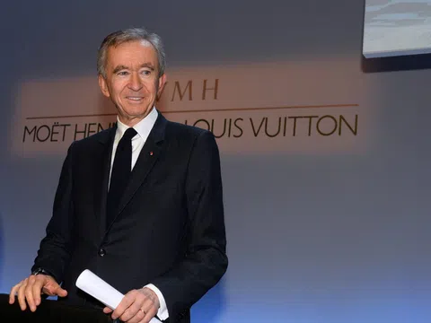 Tôi học được gì về cách đưa LVMH thành đế chế xa xỉ từ ông chủ Bernard Arnault